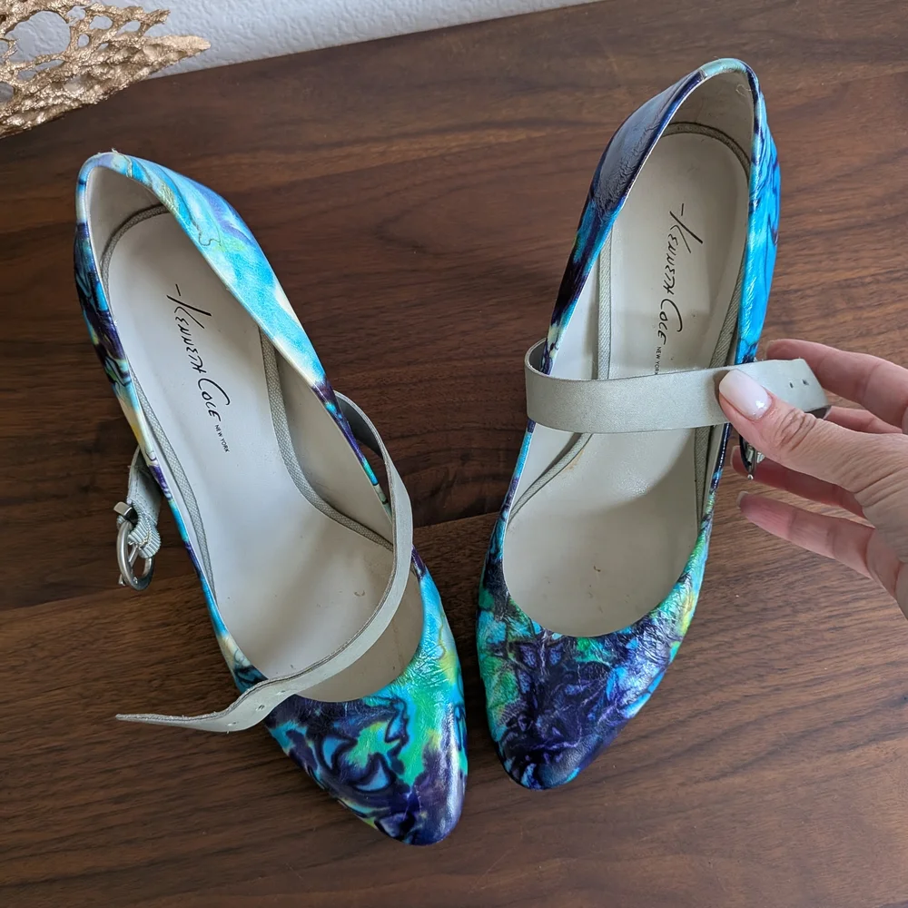 Kenneth Cole New York 100% Leather Hand Painted Heels (Size 8.5) - Picture 8 of 12